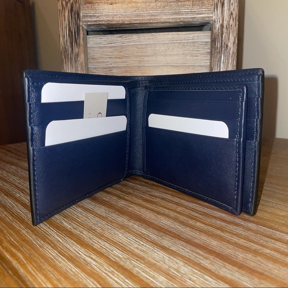 Gucci MicroGuccissima GG Logo Blue Leather Wallet with Removable Insert - Picture 7 of 16